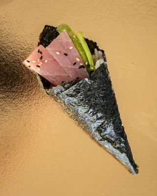 S134. Temaki Maguro