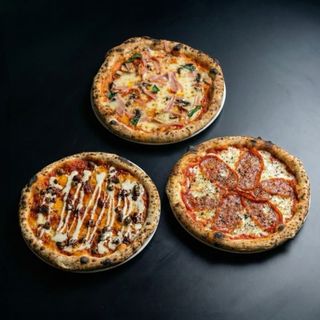 Trio de Pizzas
