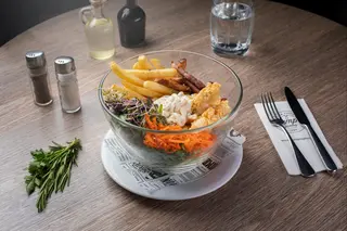 Salata Pollo - D