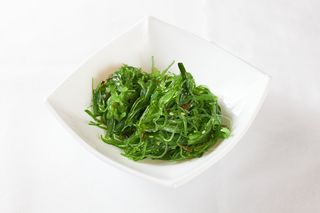 8. Goma wakame