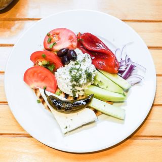 Селска салата (350г)