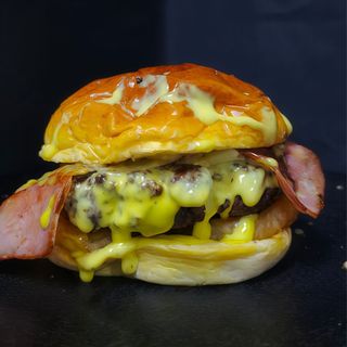 H. (nueva) Explosión39 Una carne