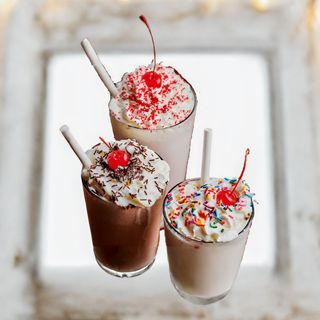 Milkshake sa jagodama