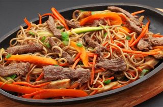 Yaki Soba cu carne de vita