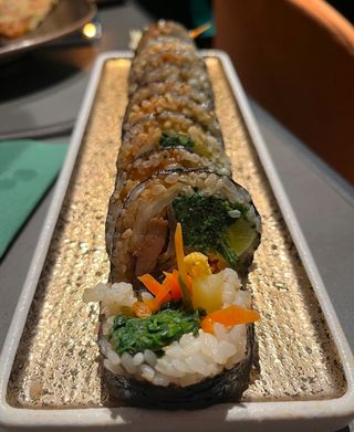 32 Pancetta e kimchi kimbap