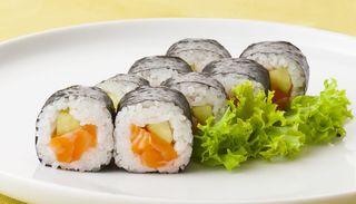 6.Maki salmón (8 unidades)