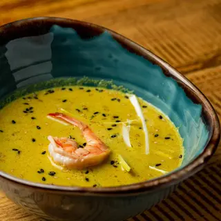 Sopa de Caril e Gambas da Malasia 