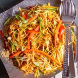 Hakka Noodles Verdura