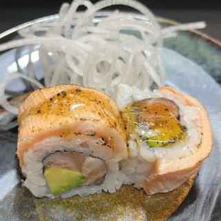 Salmón Y Trufa Roll (10 Uds.)