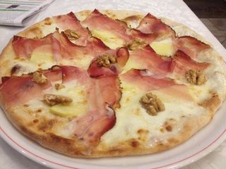 Speck, gorgonzola e noci