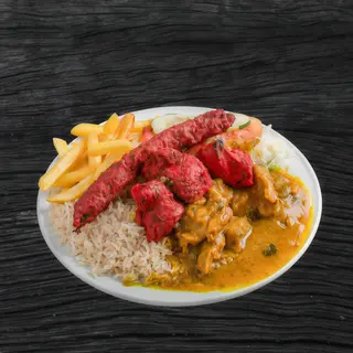 Curry de Pollo Con 1 Shish, 3 Tikka, Arroz, Patatas y Ensalada