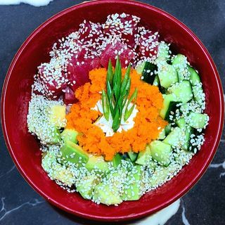 Поке Боул з  тунцем