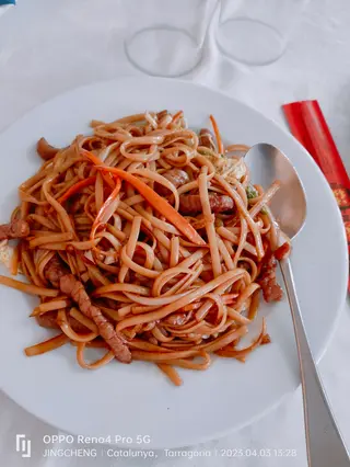 20, Tallarines Fritos Con Ternera