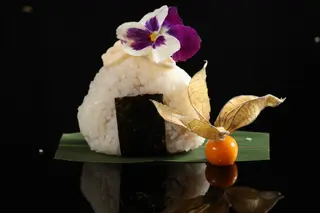 45 Onigiri tonno cotto e maionese  - 1 pezzo