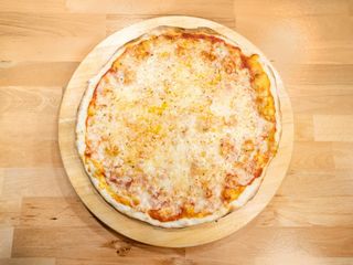 Pizza Margarita (33 Cm.)