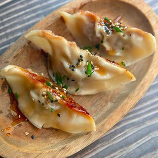 Gyozas Pollo