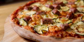 Pizza Petrel (34 Cm.)