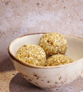 Bolita Energética de Naranja y Cardamomo