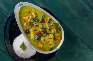Gaeng Kiew Waan Neua - wołowina w zielonym curry