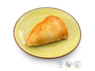 Empanada de pollo, setas y mozarela