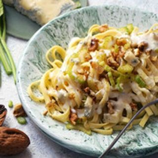 Pâte Tagliatelles Au Gorgonzola Et Aux Noix