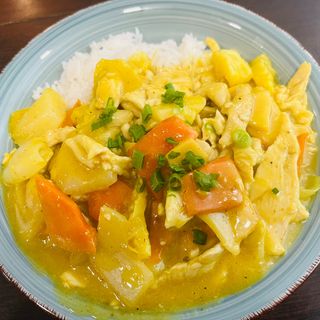 Arroz con pollo al Curry （咖喱鸡盖饭）