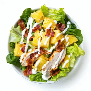 Ensalada Con Pollo Crujiente