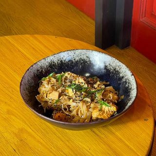 Пад тай з куркою (350г)