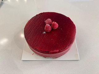 Tarta Helada Frambuesa, Litchi y Agua de Rosas