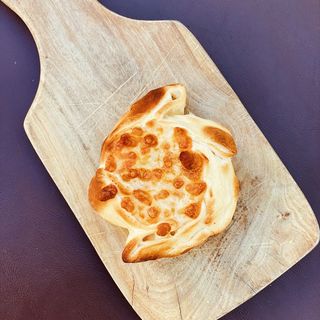 Empanada de Jamón y Queso