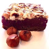 1 Tranche De Brownie Fondant Aux Noisettes Et Amandes