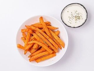 Батат фрі з соусом блючіз