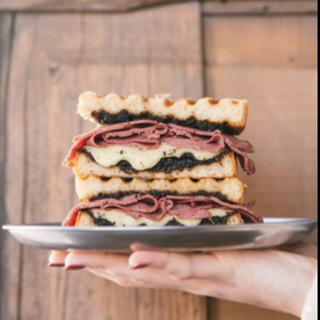 Sandwich Club Trufado