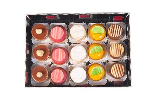 Caja 15 Pasteles Repostería