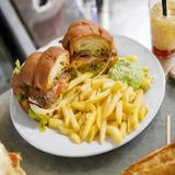 Croissant Serrano con Queso Tierno