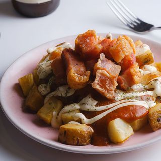 Las Bravas Con Torrezno