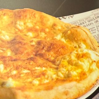 Хлебче с яйце и срене  (250г)