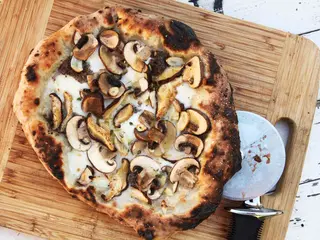 Pizza Champignon
