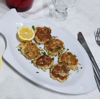 Polpettine di pesce ghiaccio fritte 
