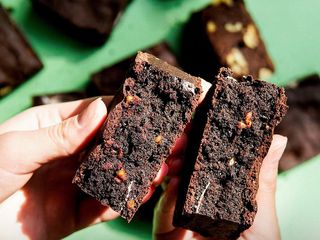 Брауні з горіхами (170g)