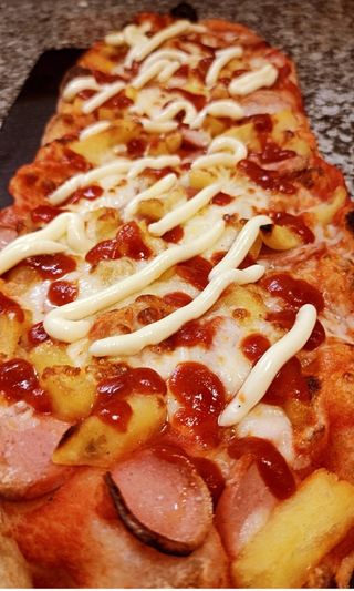 Pinsa romana rossa americana