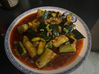 24. Cetrioli marinati