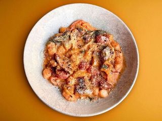 НЬОКІ З КРЕВЕТКАМИ (370g)