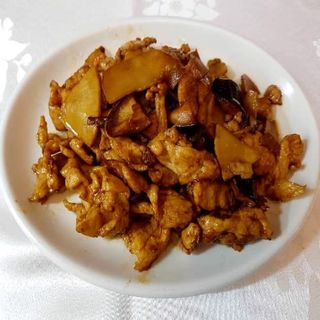 37. Cerdo Con Bambú Y Setas