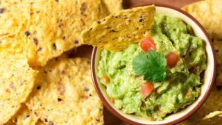 Guacamole Natural Con Sus Totopos