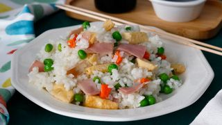 Arroz Frito con Tres Delicias