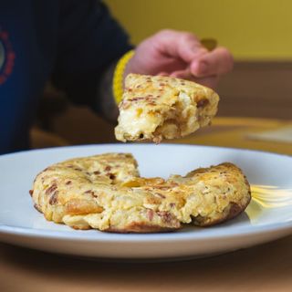 Tortilla Jamón Ibérico con Camembert