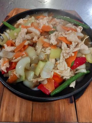 Pui curry pe plita incinsa