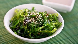 ENSALADA WAKAME