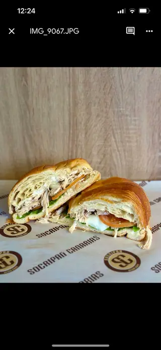 Croissant Vegetal De Atún (XL)